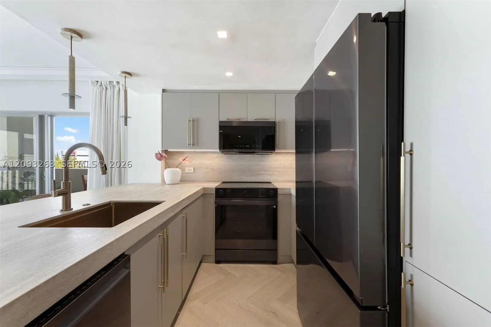 1+1 Condo — 2740 28th Terrace #602, Miami, FL 33133