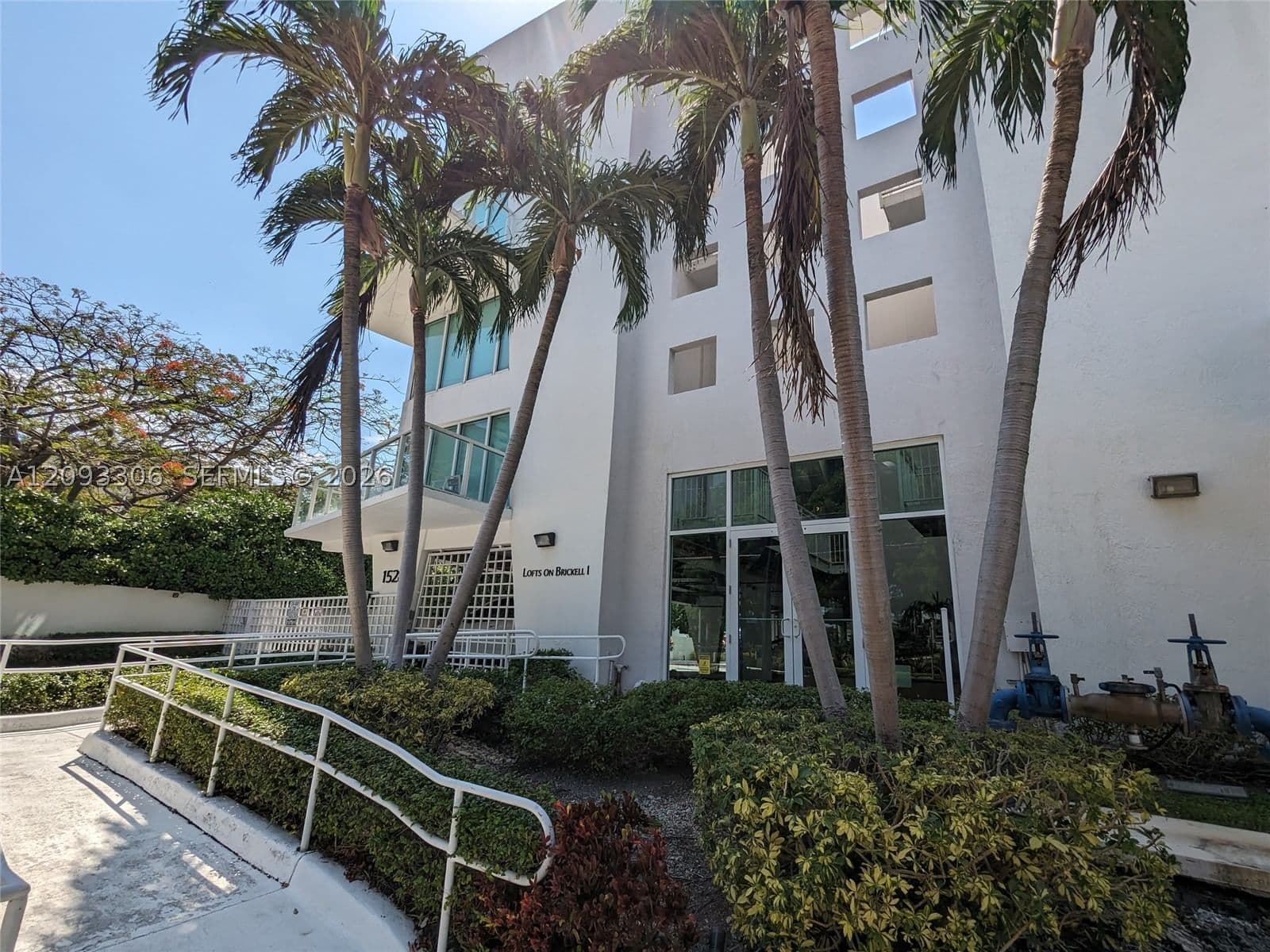1-bedroom Condo — 1528 Brickell Ave #104, Miami, FL 33129