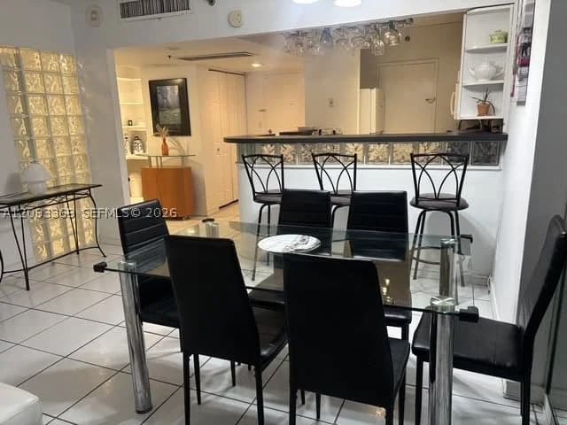 1-bedroom Condo — 100 Lincoln Rd #802, Miami Beach, FL 33139
