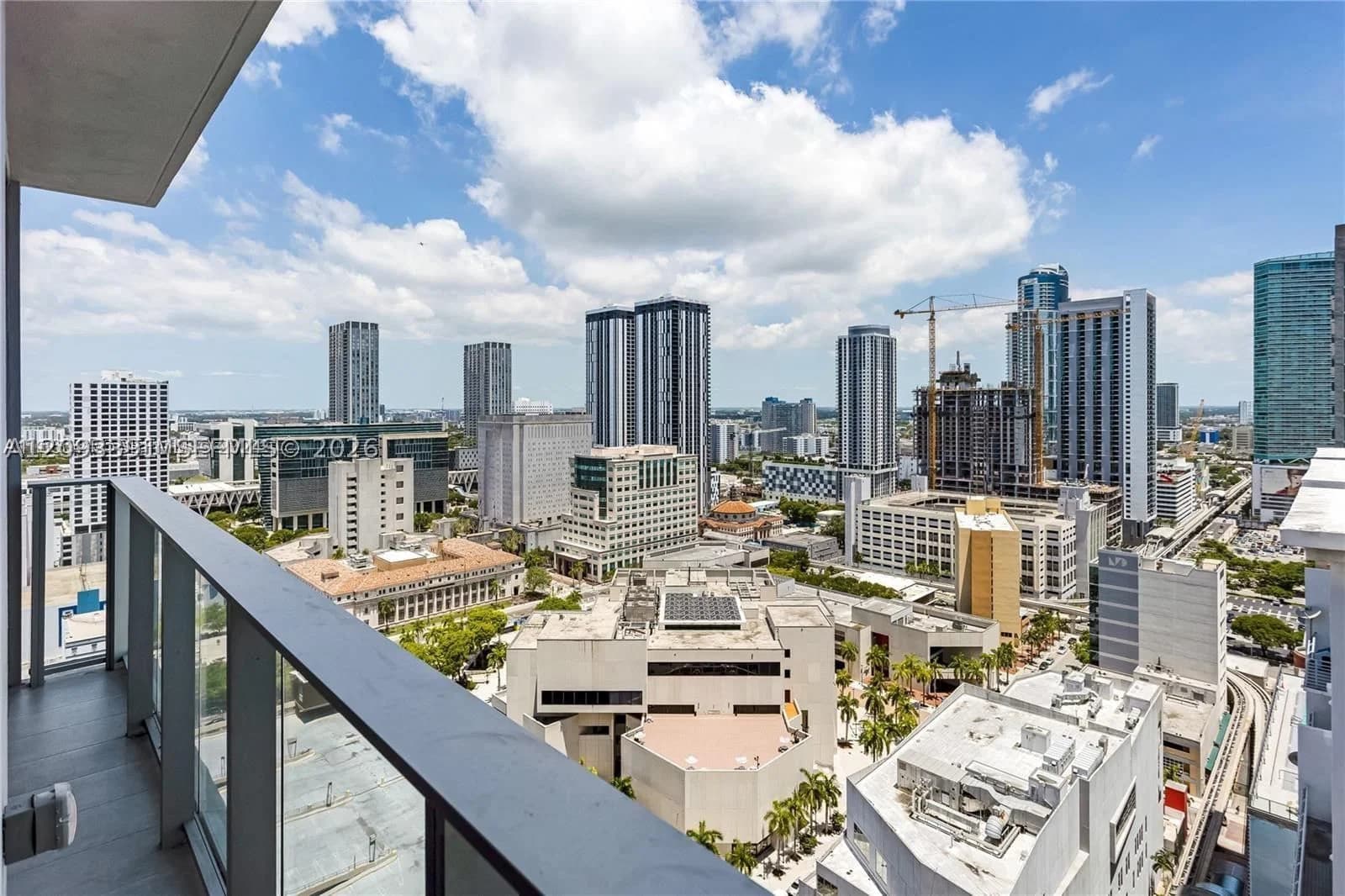 2+1 Condo — 227 2nd St #2806, Miami, FL 33132