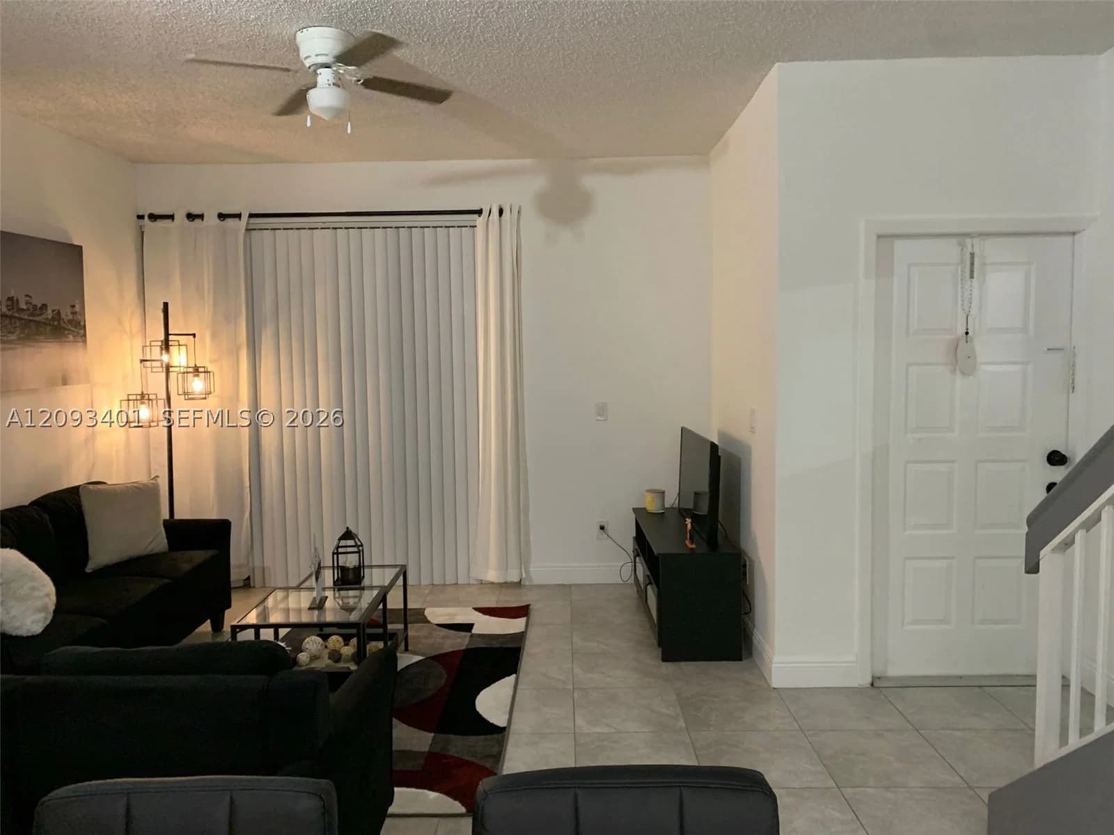 1-bedroom Condo — 18342 68th Ave #O, Hialeah, FL 33015