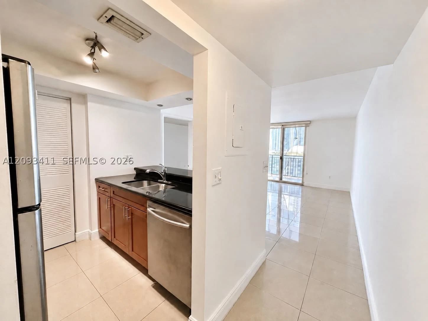 2-bedroom Condo — 850 Miami Ave #W-2002, Miami, FL 33136