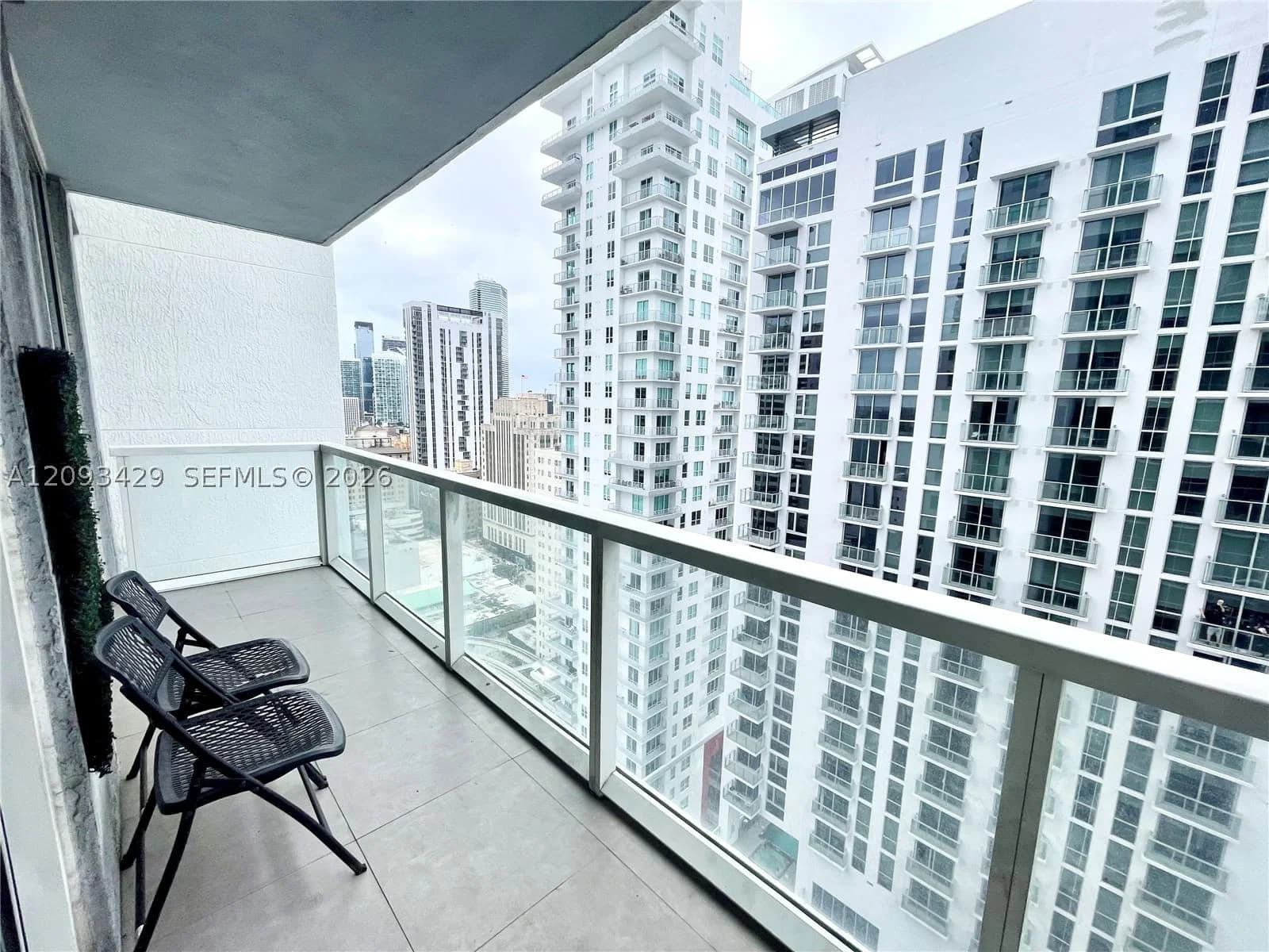 1+1 Condo — 253 2nd St #2506, Miami, FL 33132