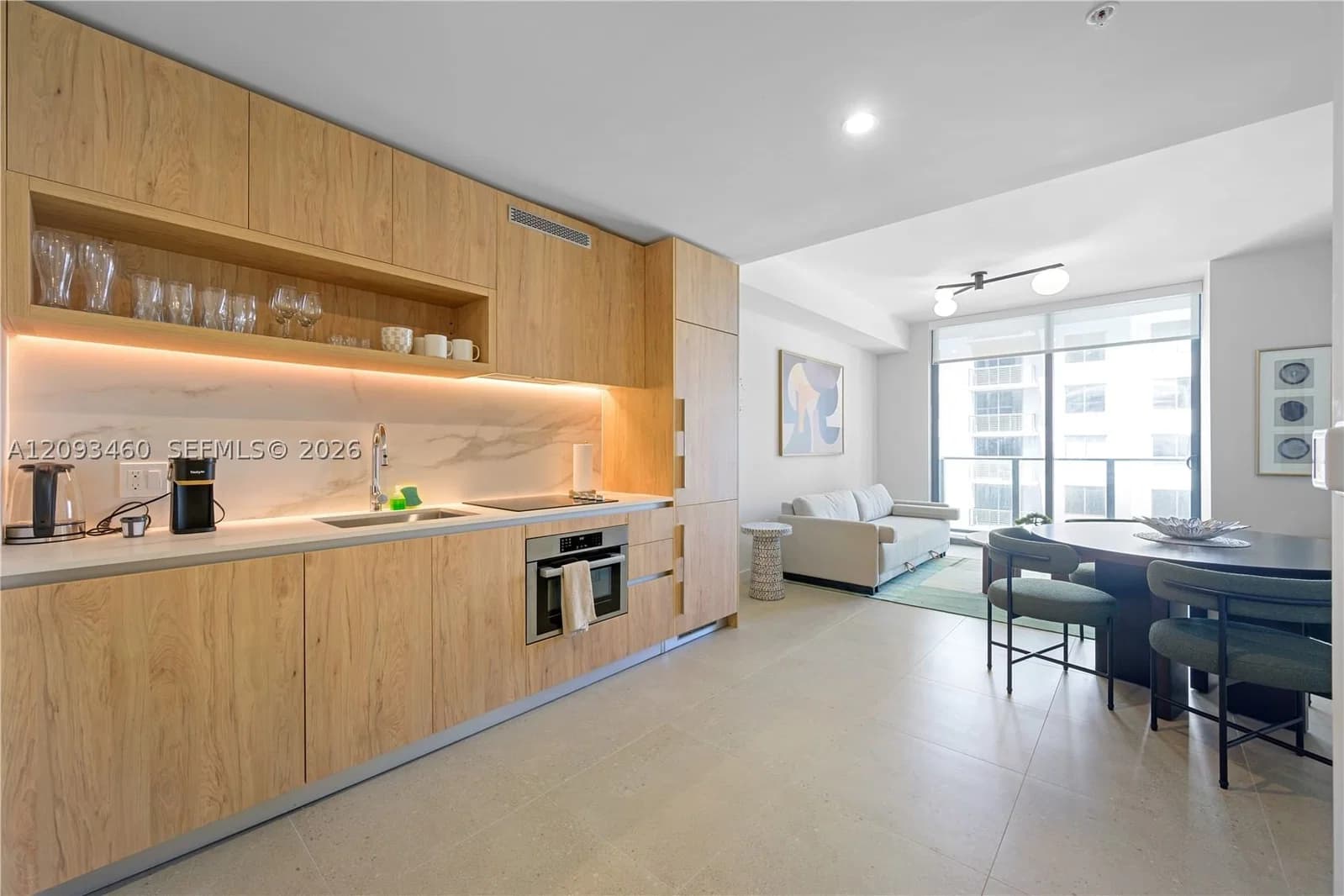 1-bedroom Condo — 11 6th St #1111, Miami, FL 33132