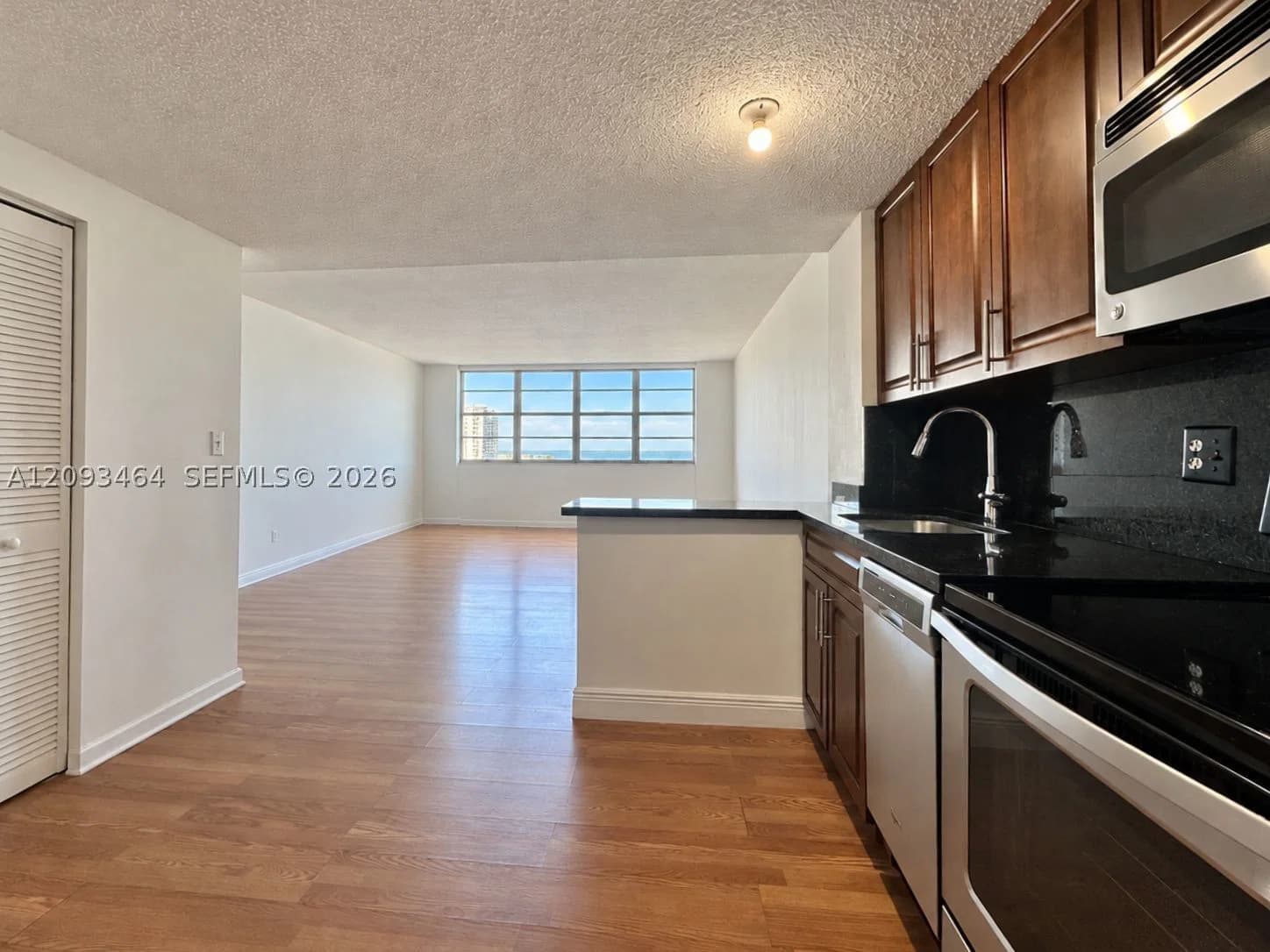 Condo — 801 Brickell Bay Dr #769, Miami, FL 33131