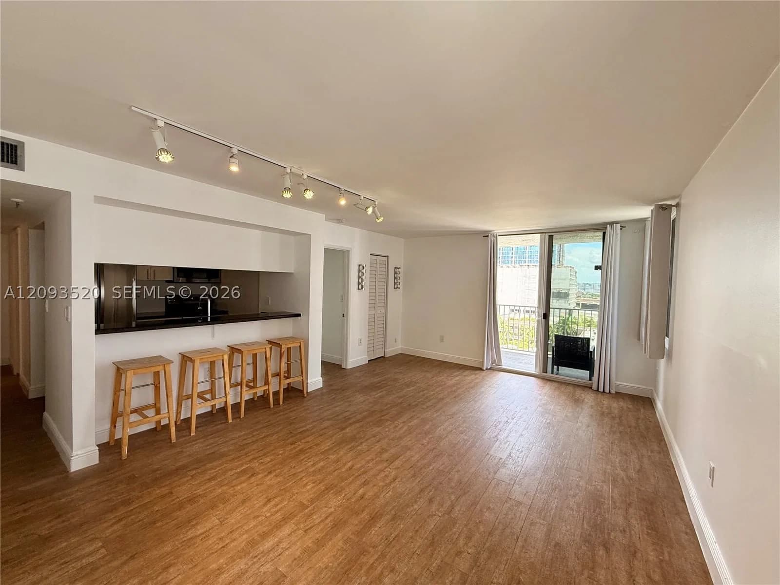 2-bedroom Condo — 800 Miami Ave #E-1008, Miami, FL 33136