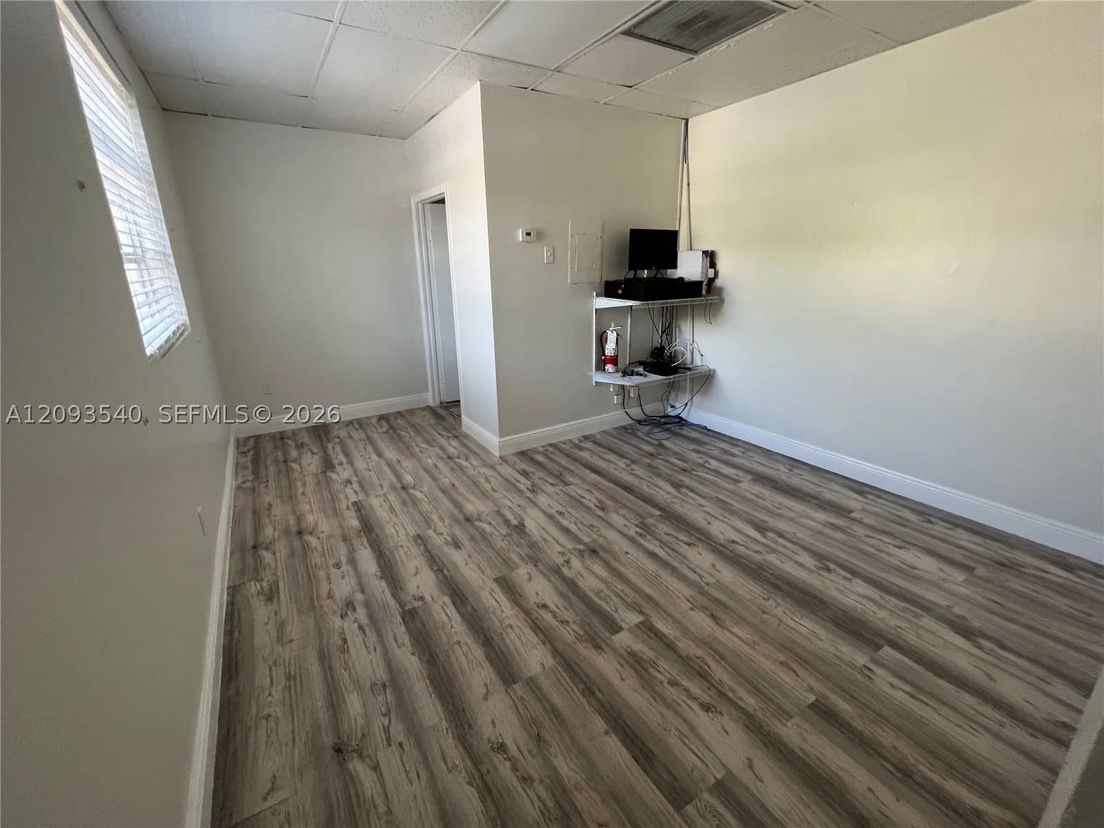 Property — 10527 40th St #FOR OFFICE ONLY, Miami, FL 33165