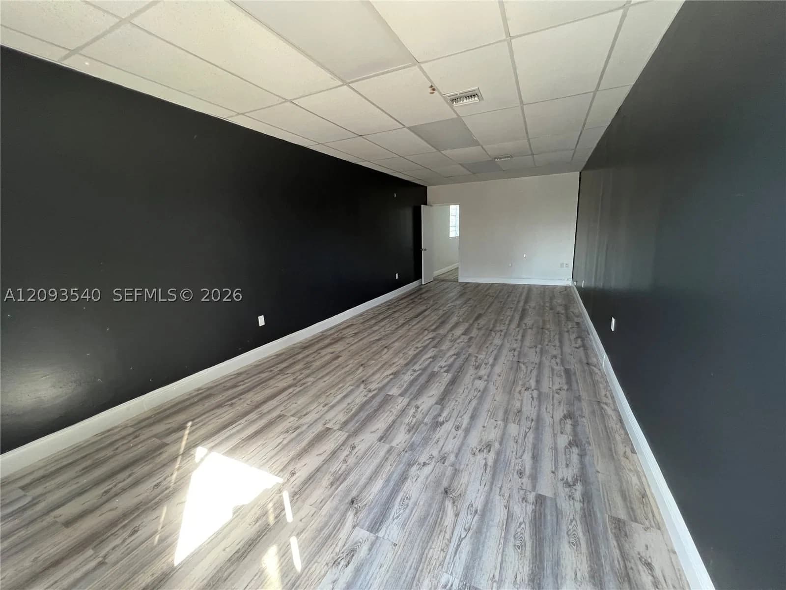 Property — 10527 40th St #FOR OFFICE ONLY, Miami, FL 33165