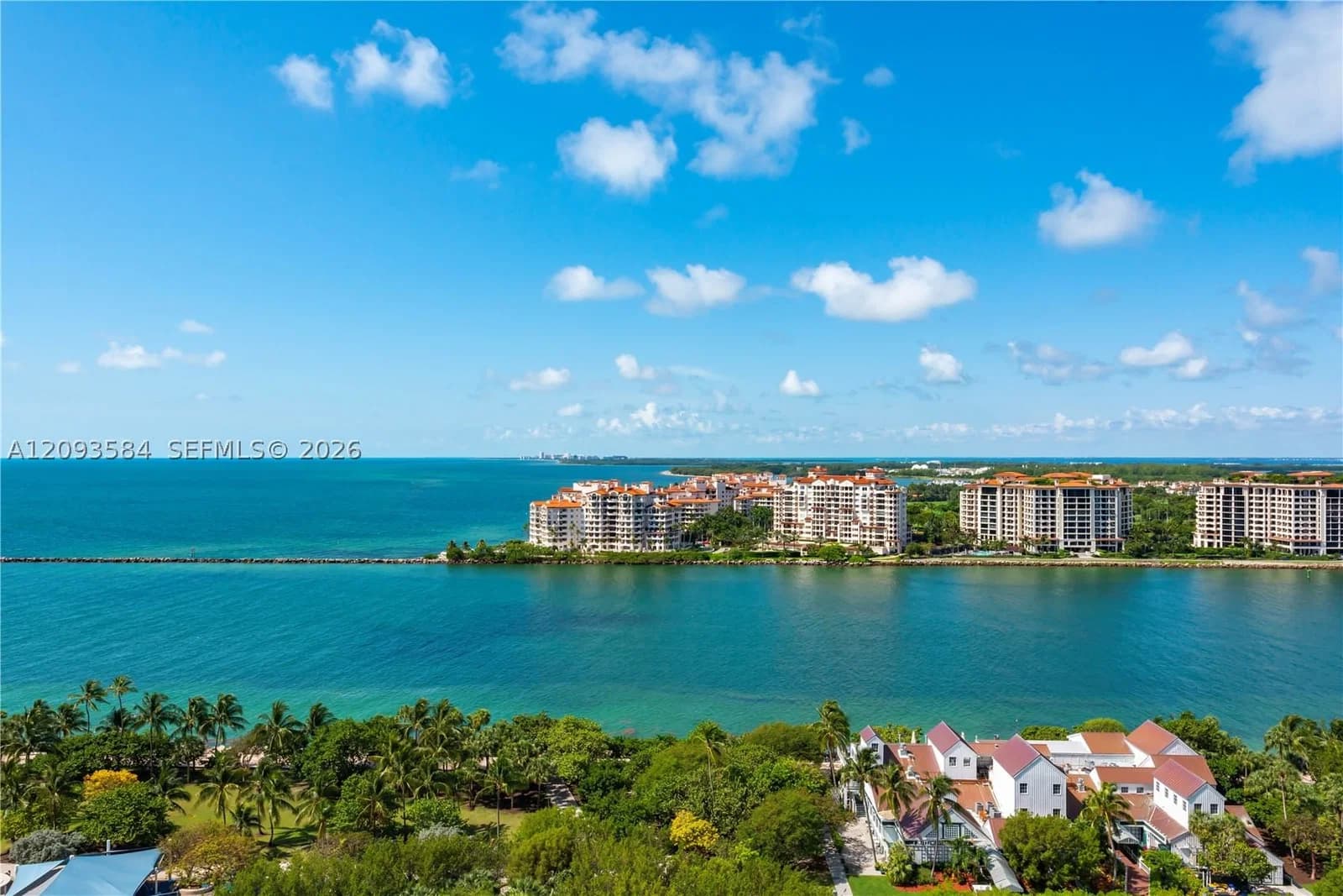 1-bedroom Condo — 100 Pointe Dr #1802, Miami Beach, FL 33139