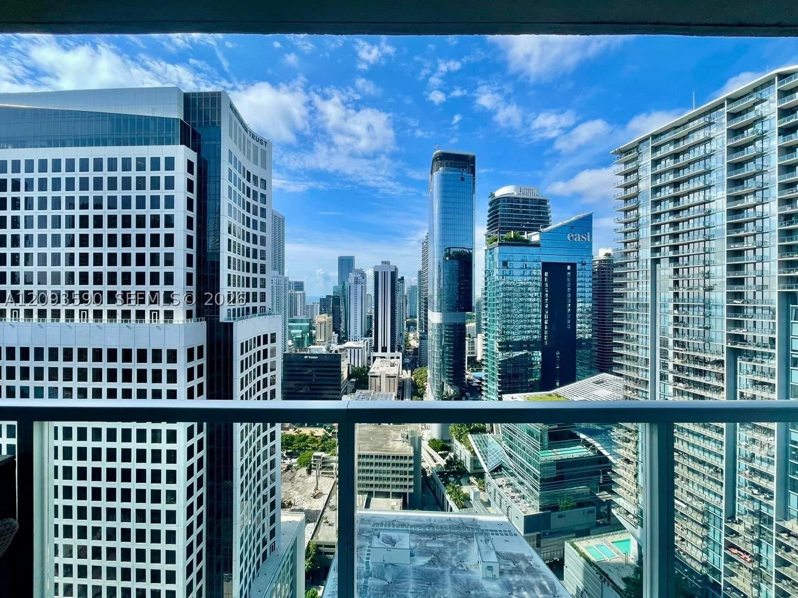 2-bedroom Condo — 55 6th St #1902, Miami, FL 33131