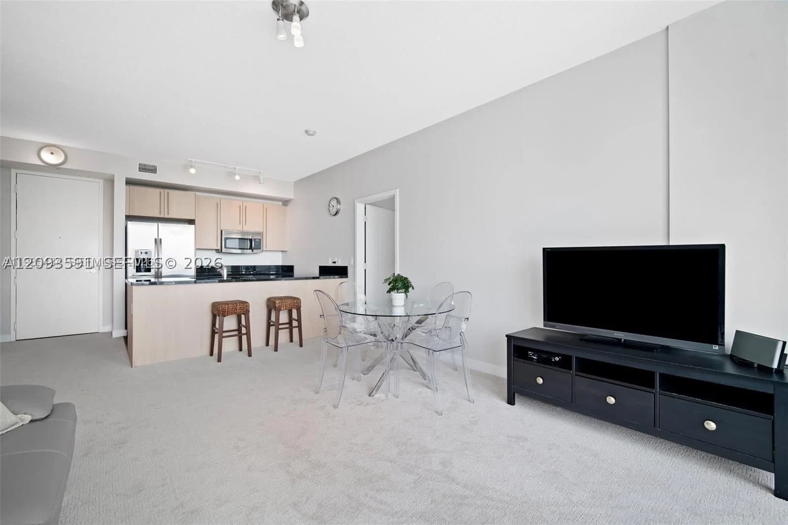 2-bedroom Condo — 79 12th St #2503-S, Miami, FL 33130
