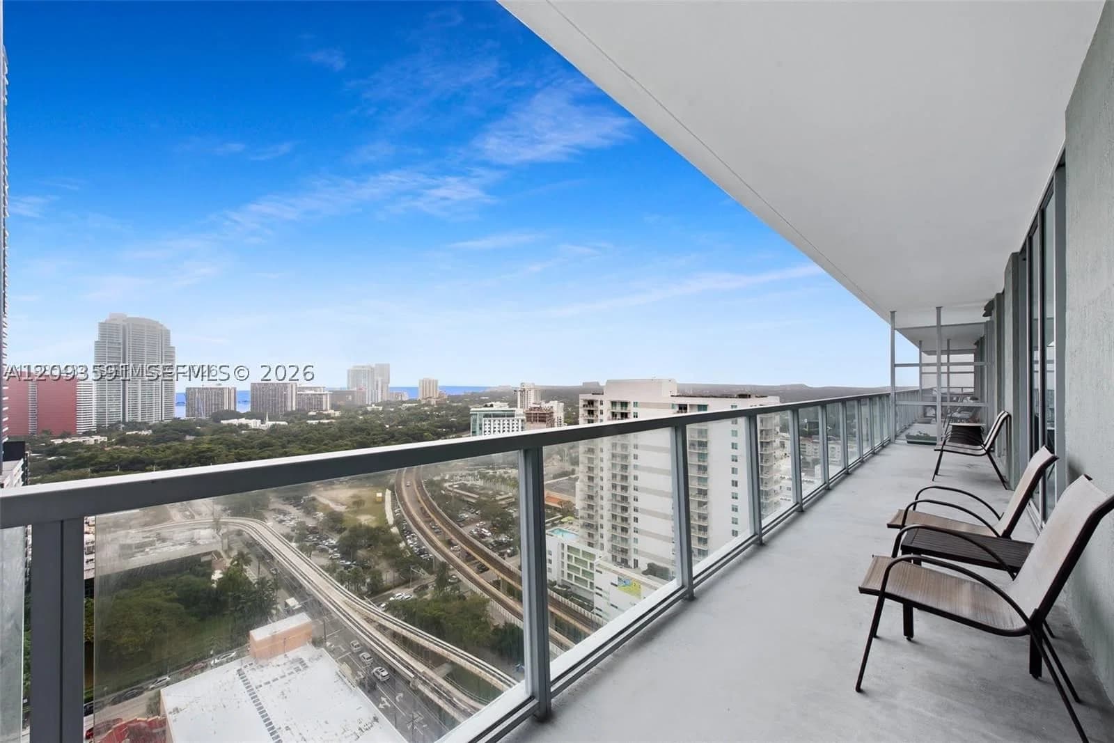 2-bedroom Condo — 79 12th St #2503-S, Miami, FL 33130