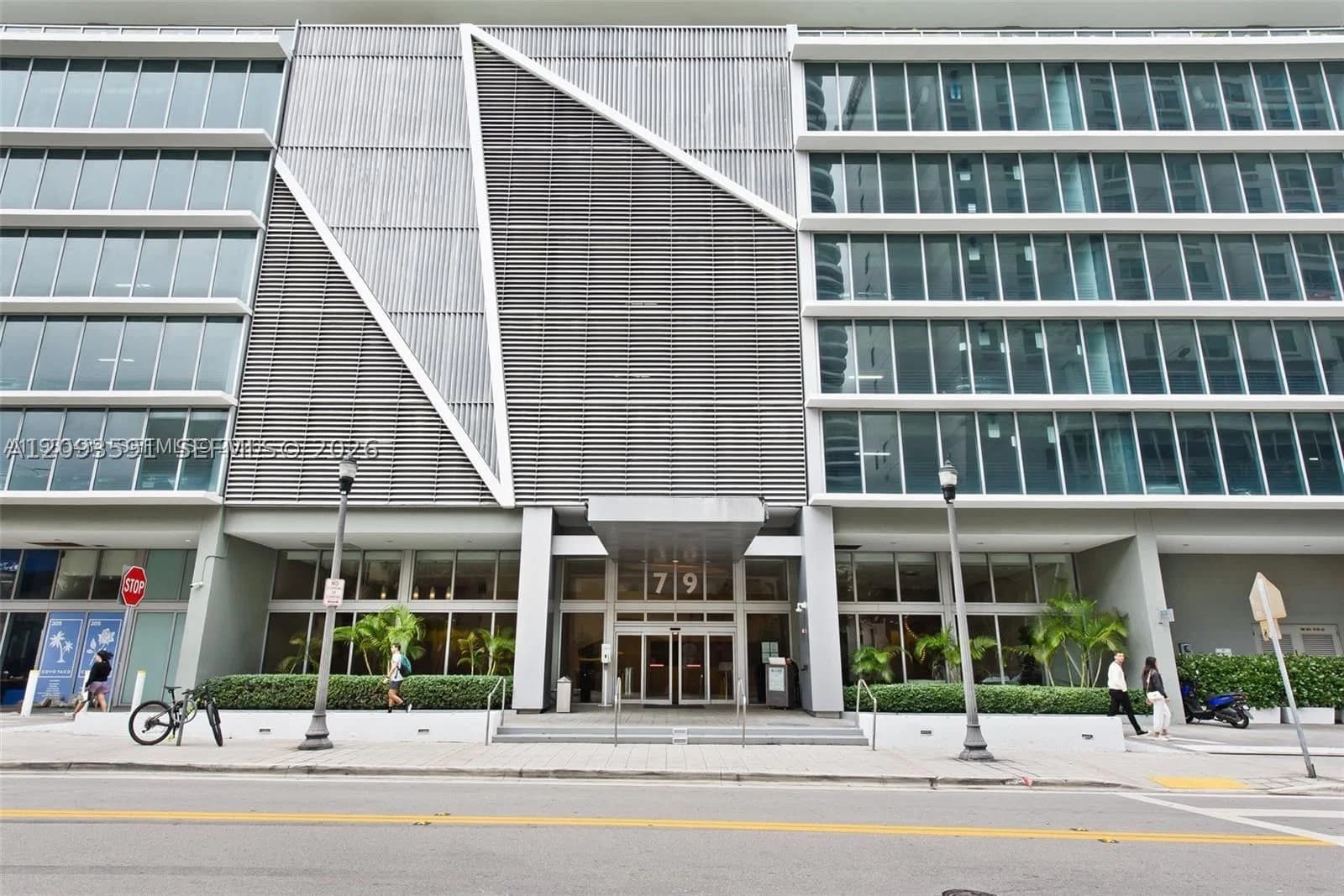 2-bedroom Condo — 79 12th St #2503-S, Miami, FL 33130