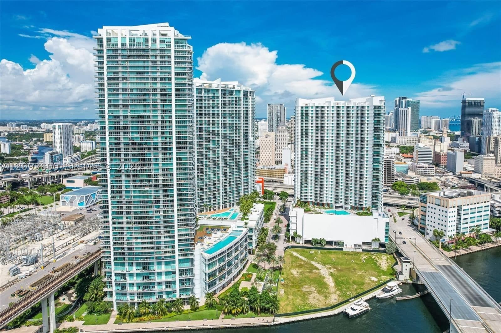 1-bedroom Condo — Miami, FL 33130