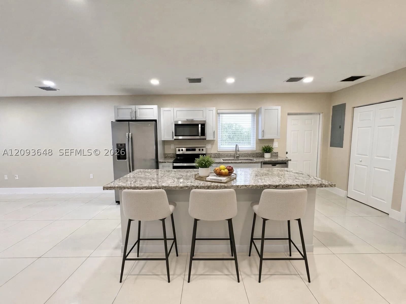 4-bedroom Property — 1770 55th St #1770, Miami, FL 33142