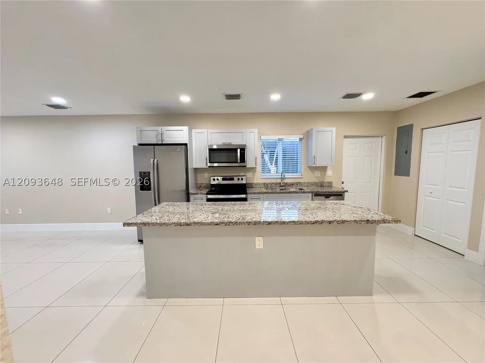 4-bedroom Property — 1770 55th St #1770, Miami, FL 33142