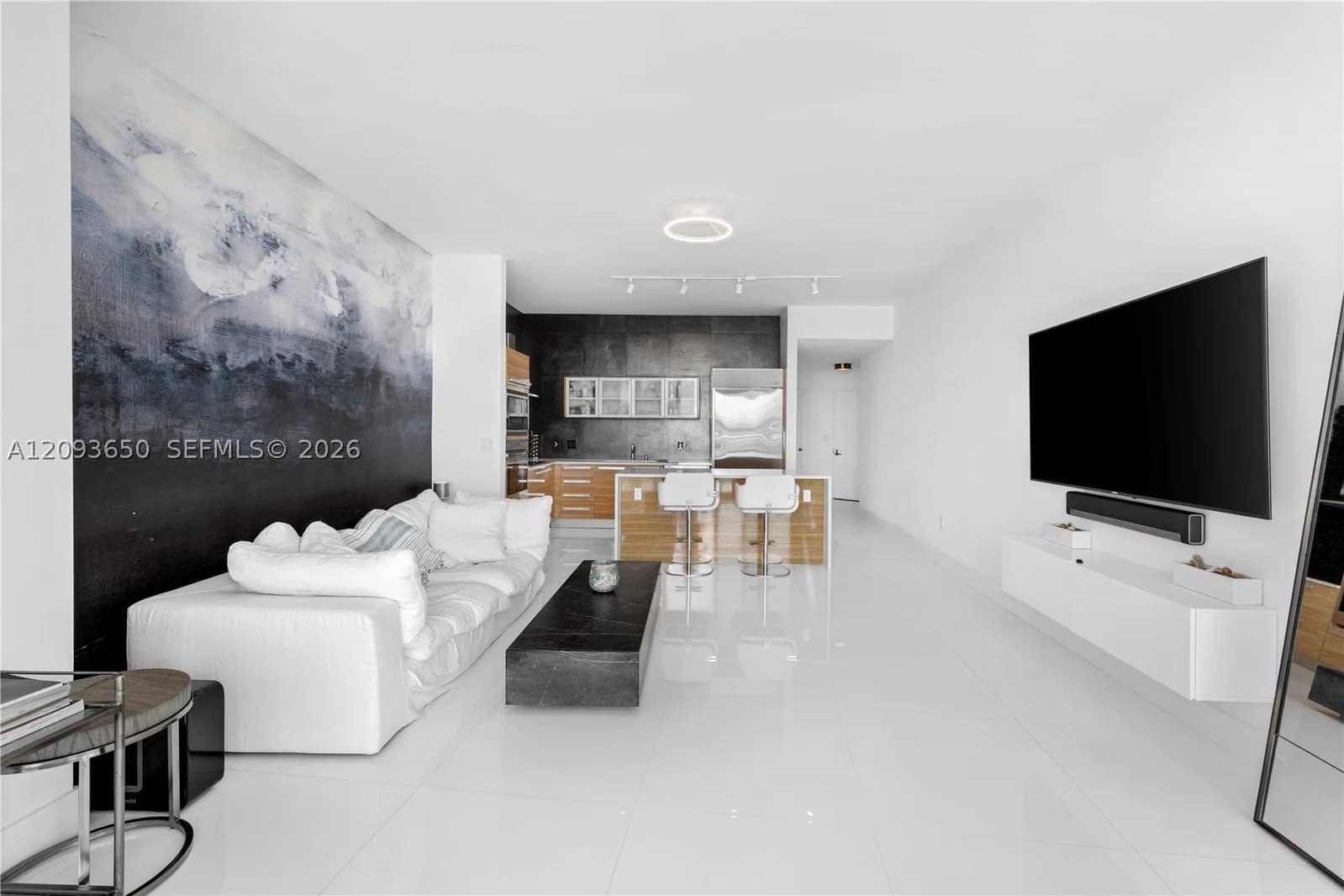 2-bedroom Condo — 2020 Bayshore Dr #608, Miami, FL 33137