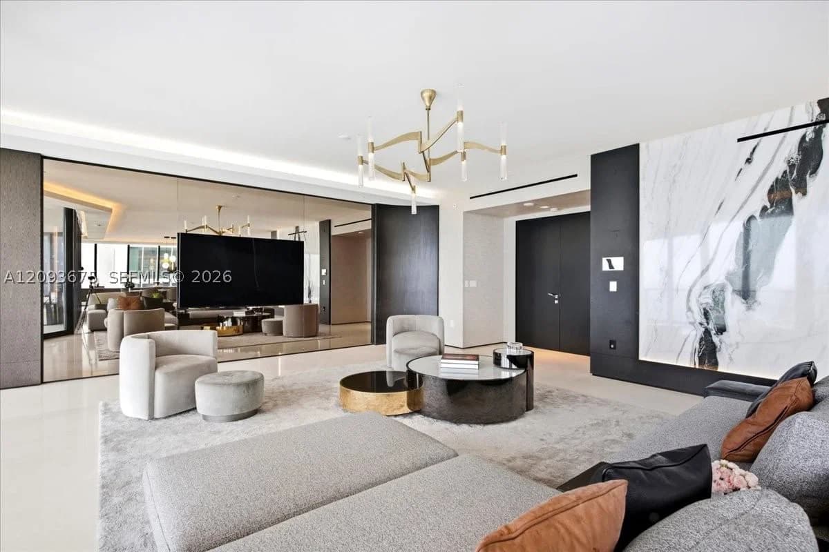 4-bedroom Condo — 1000 Biscayne Blvd #4102, Miami, FL 33132