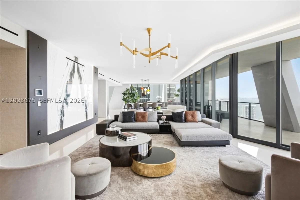 4-bedroom Condo — 1000 Biscayne Blvd #4102, Miami, FL 33132