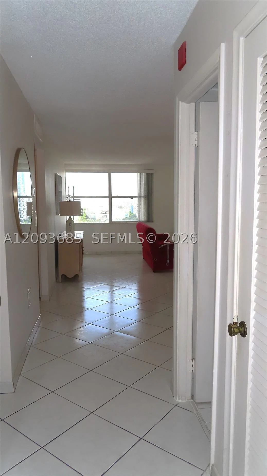 1-bedroom Condo — 5750 Collins Ave #11K, Miami Beach, FL 33140
