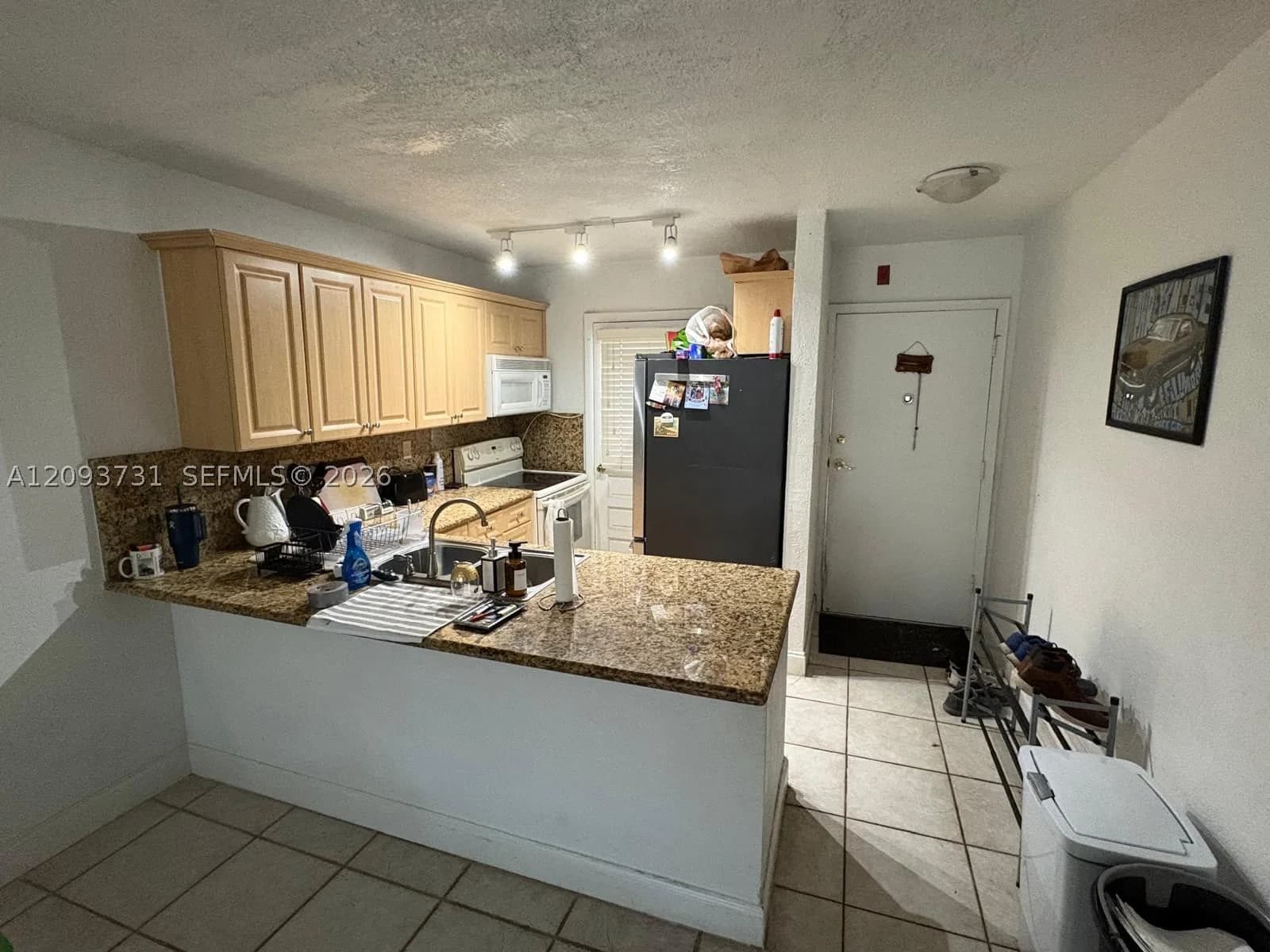 2-bedroom Condo — 1650 Le Jeune Rd #104, Coral Gables, FL 33134