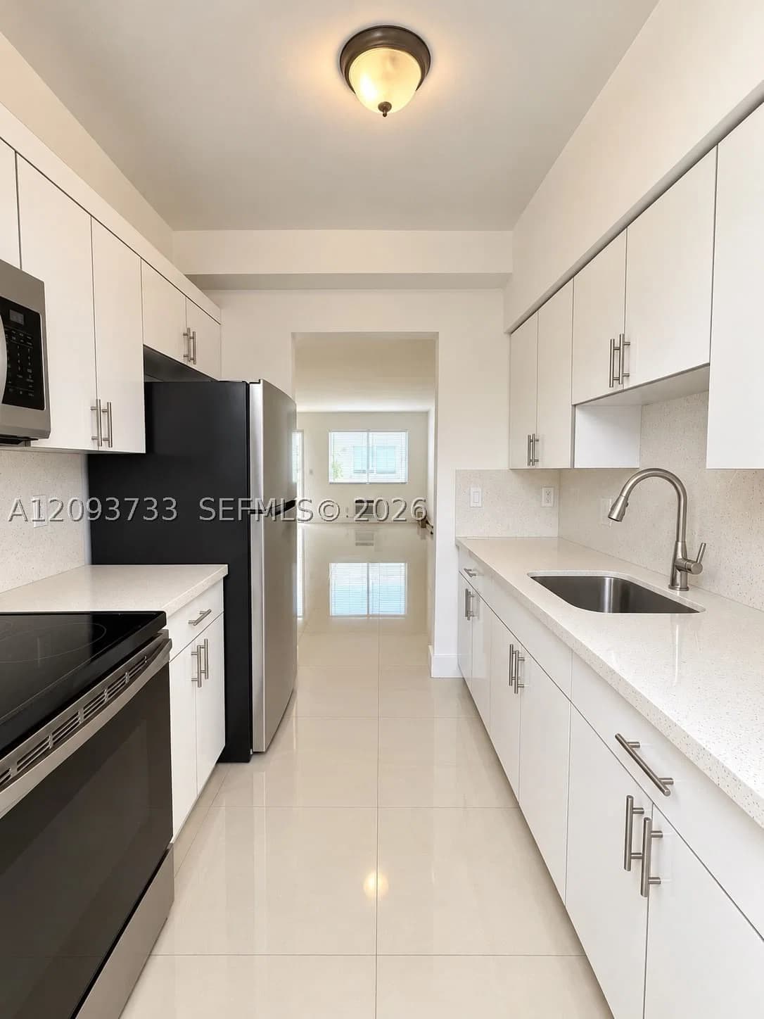 1-bedroom Property — 8215 Crespi Blvd #2, Miami Beach, FL 33141