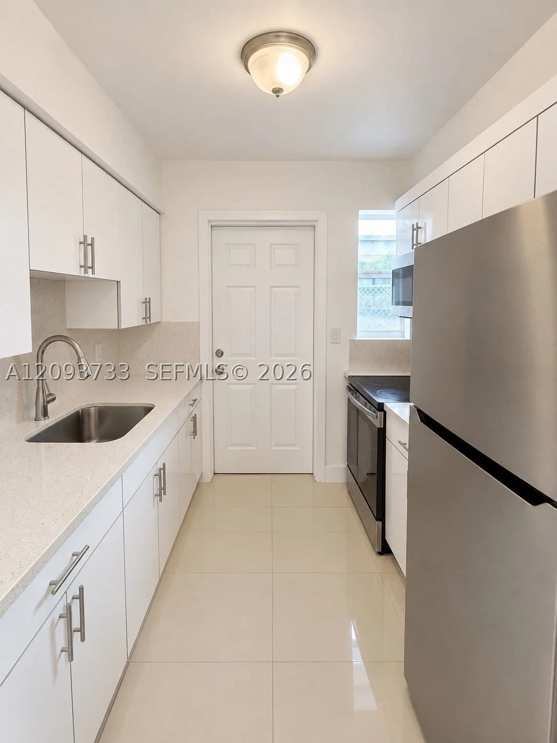 1-bedroom Property — 8215 Crespi Blvd #2, Miami Beach, FL 33141
