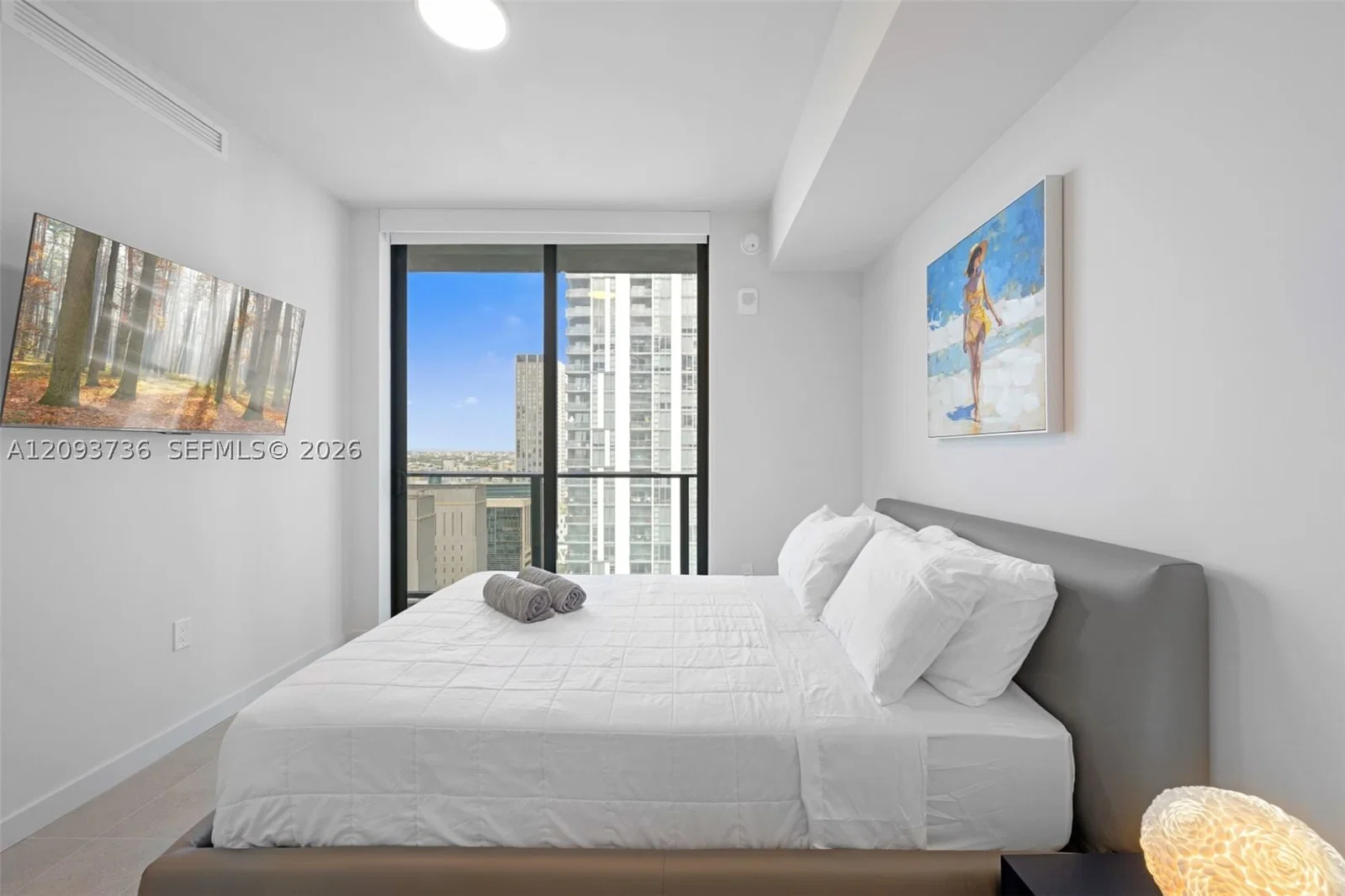 1-bedroom Condo — 121 5th St #3006, Miami, FL 33132