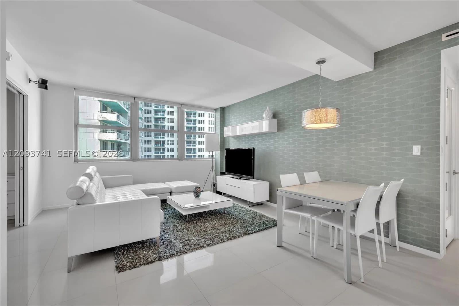 2-bedroom Condo — 5055 Collins Ave #7A, Miami Beach, FL 33140