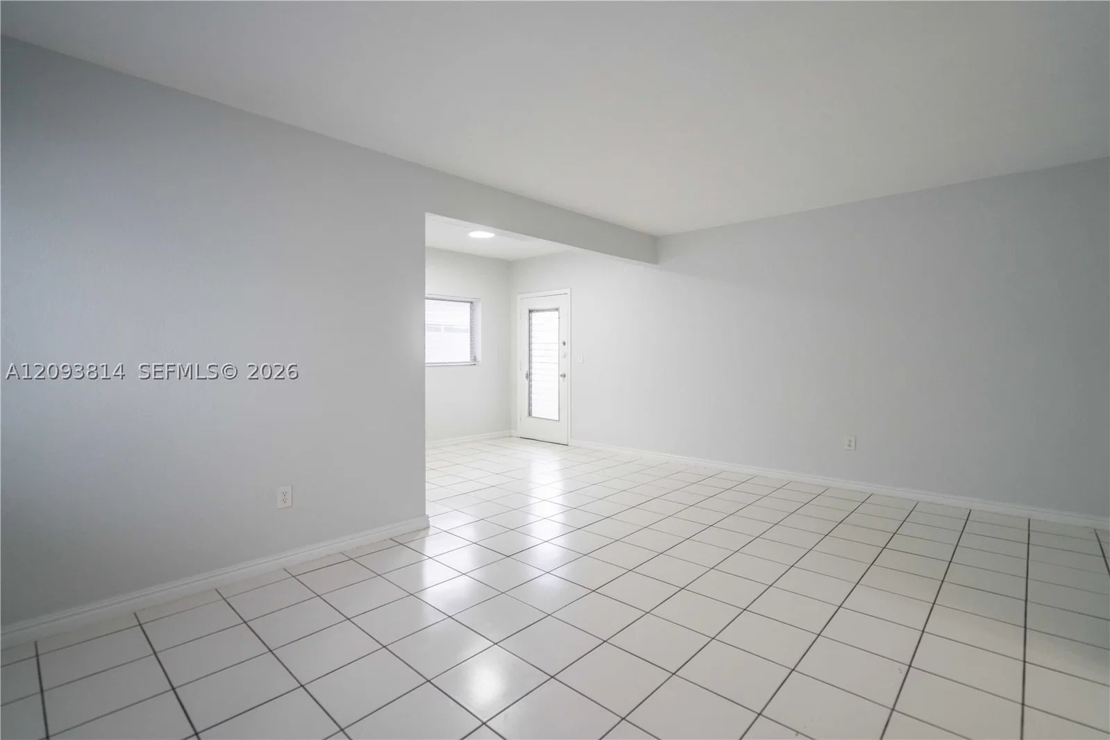 1-bedroom Apartment — 7640 Carlyle Ave #10B, Miami Beach, FL 33141