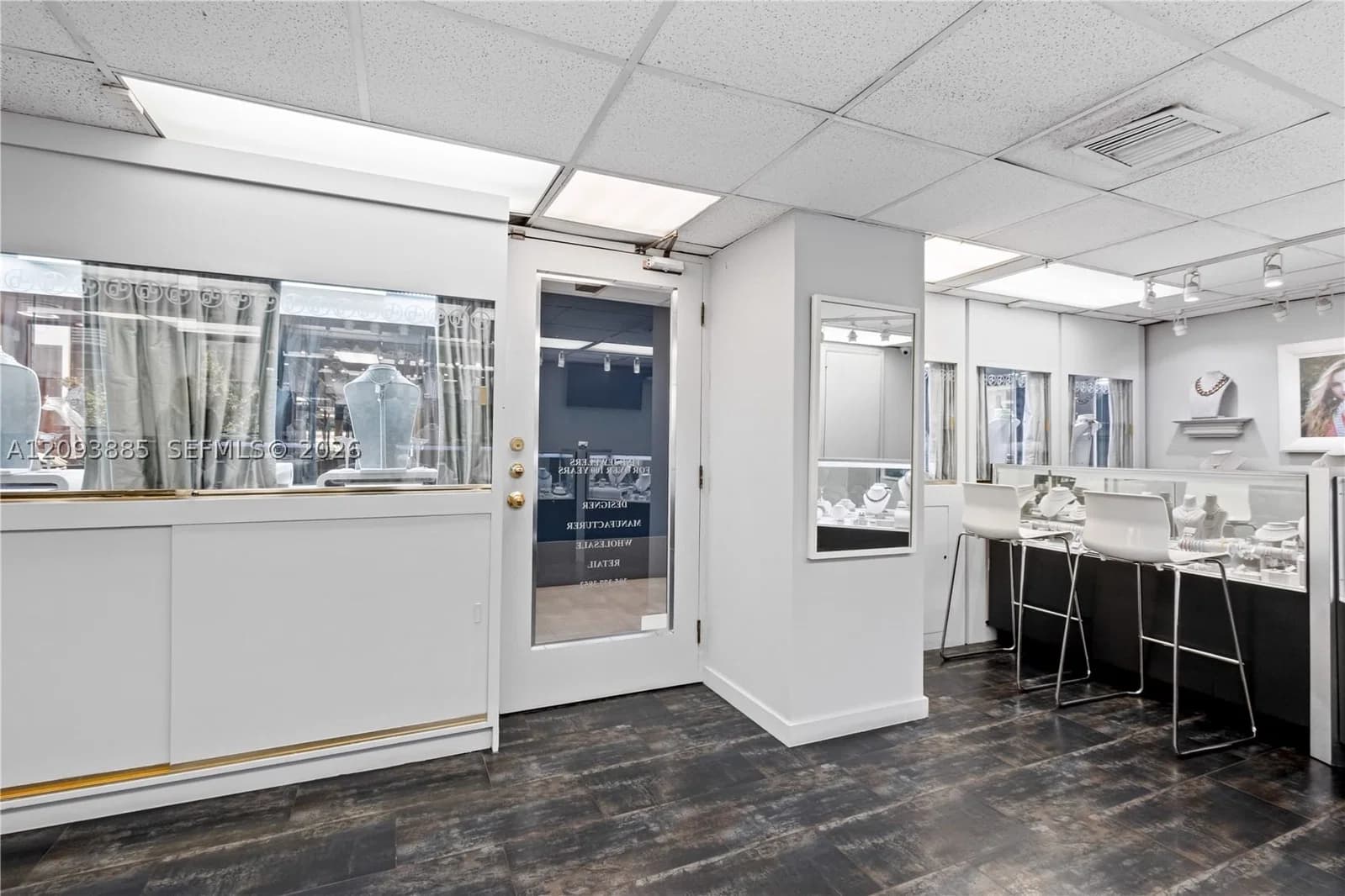 Mülk — 36 1st Street, Miami, FL 33132