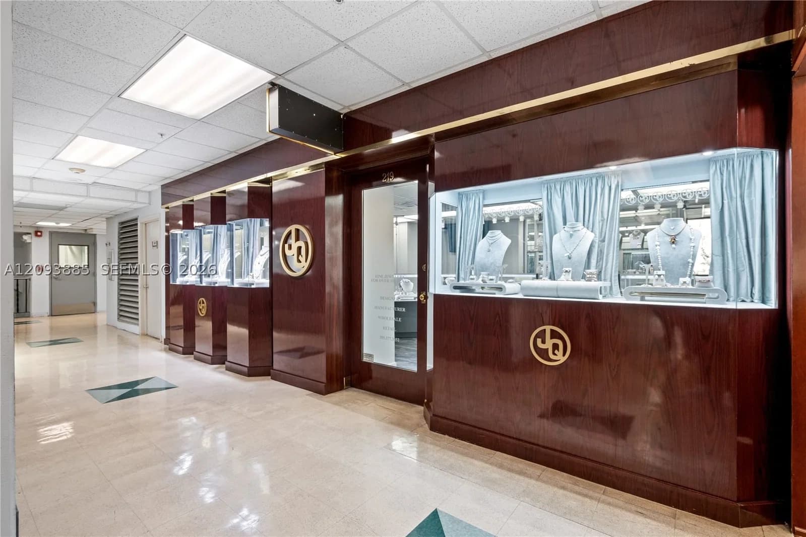 Mülk — 36 1st Street, Miami, FL 33132