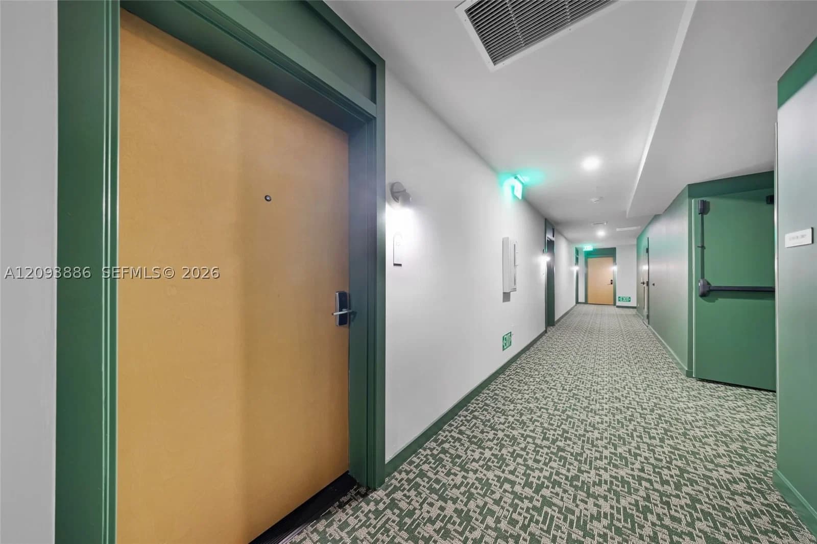 1-bedroom Condo — 11 6th St #2310, Miami, FL 33132