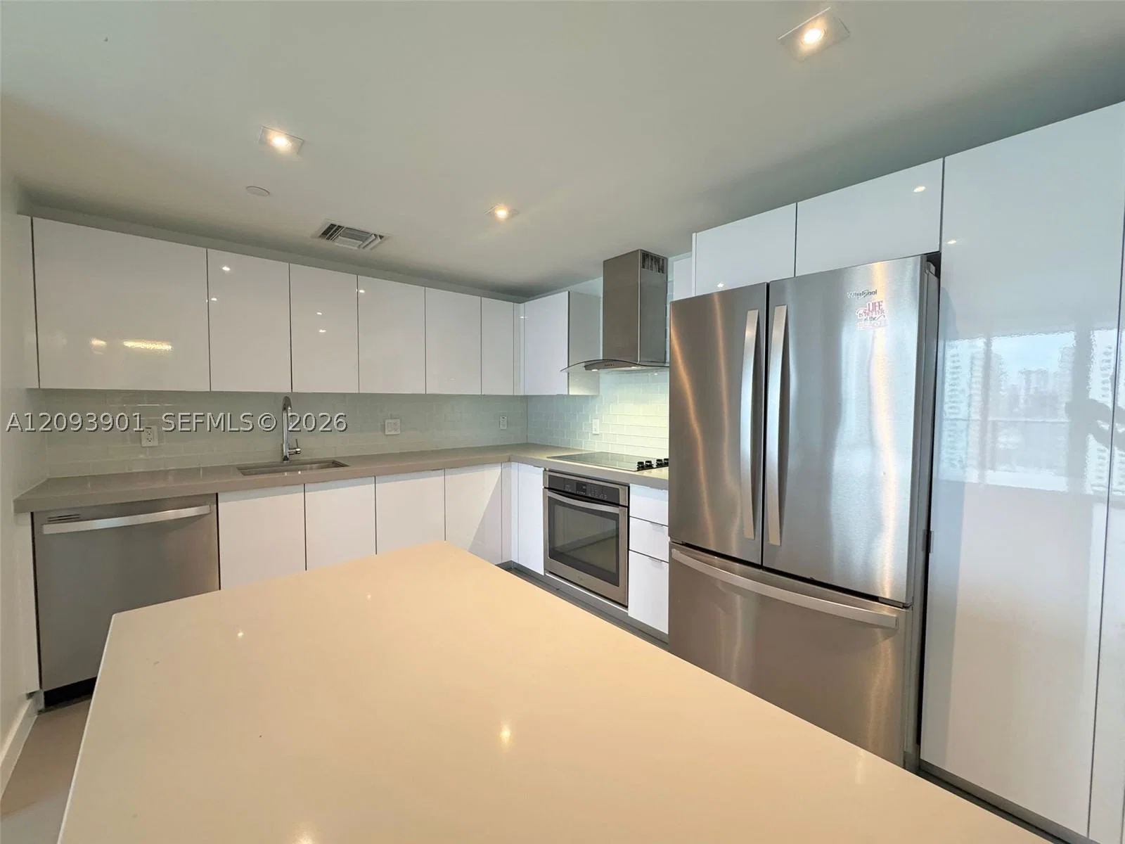 2-bedroom Condo — 1600 1st Ave #2509, Miami, FL 33132