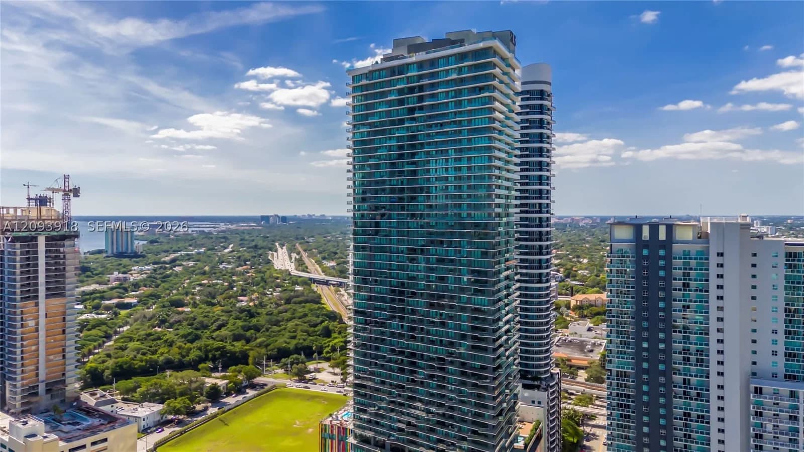 1-bedroom Condo — 1300 Miami Ave #2604, Miami, FL 33130