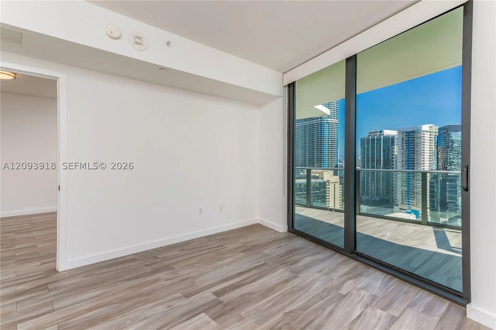 1-bedroom Condo — 1300 Miami Ave #2604, Miami, FL 33130