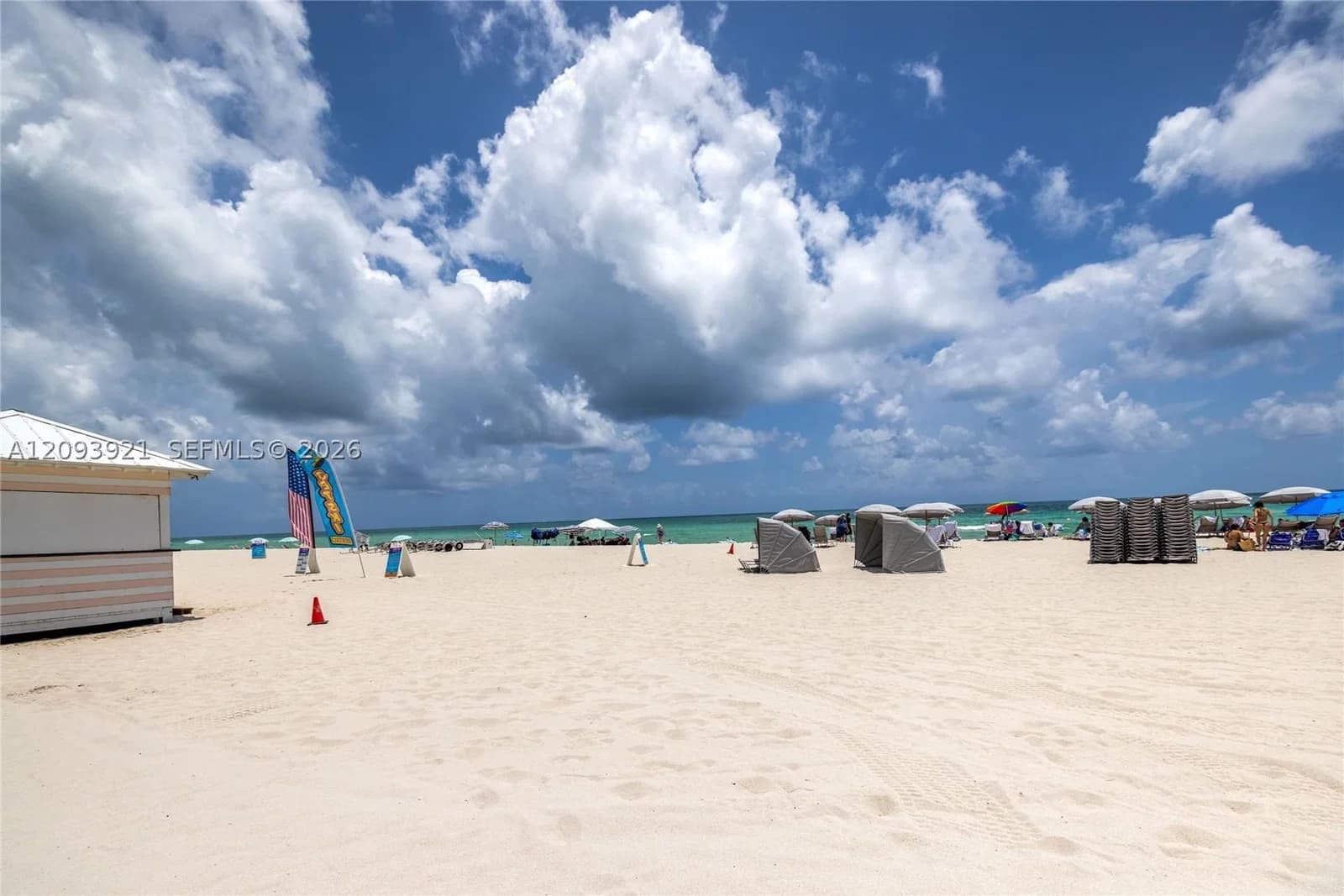 2-bedroom Condo — 5225 Collins Ave #1114, Miami Beach, FL 33140