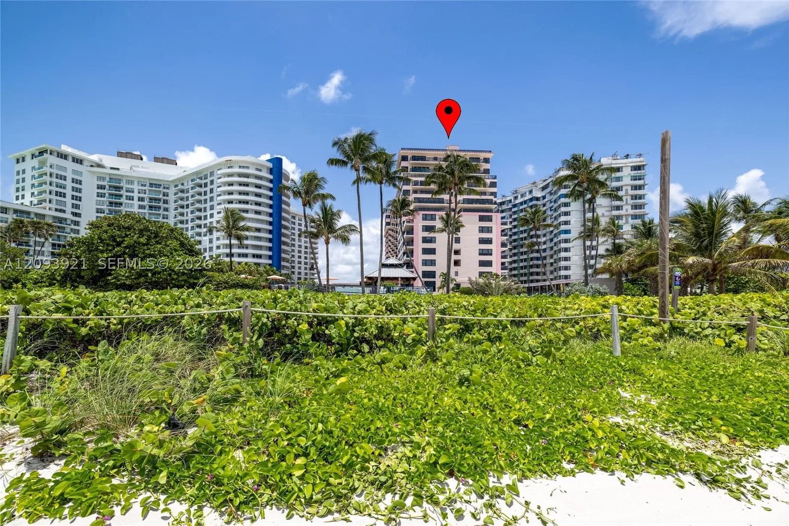 2-bedroom Condo — 5225 Collins Ave #1114, Miami Beach, FL 33140