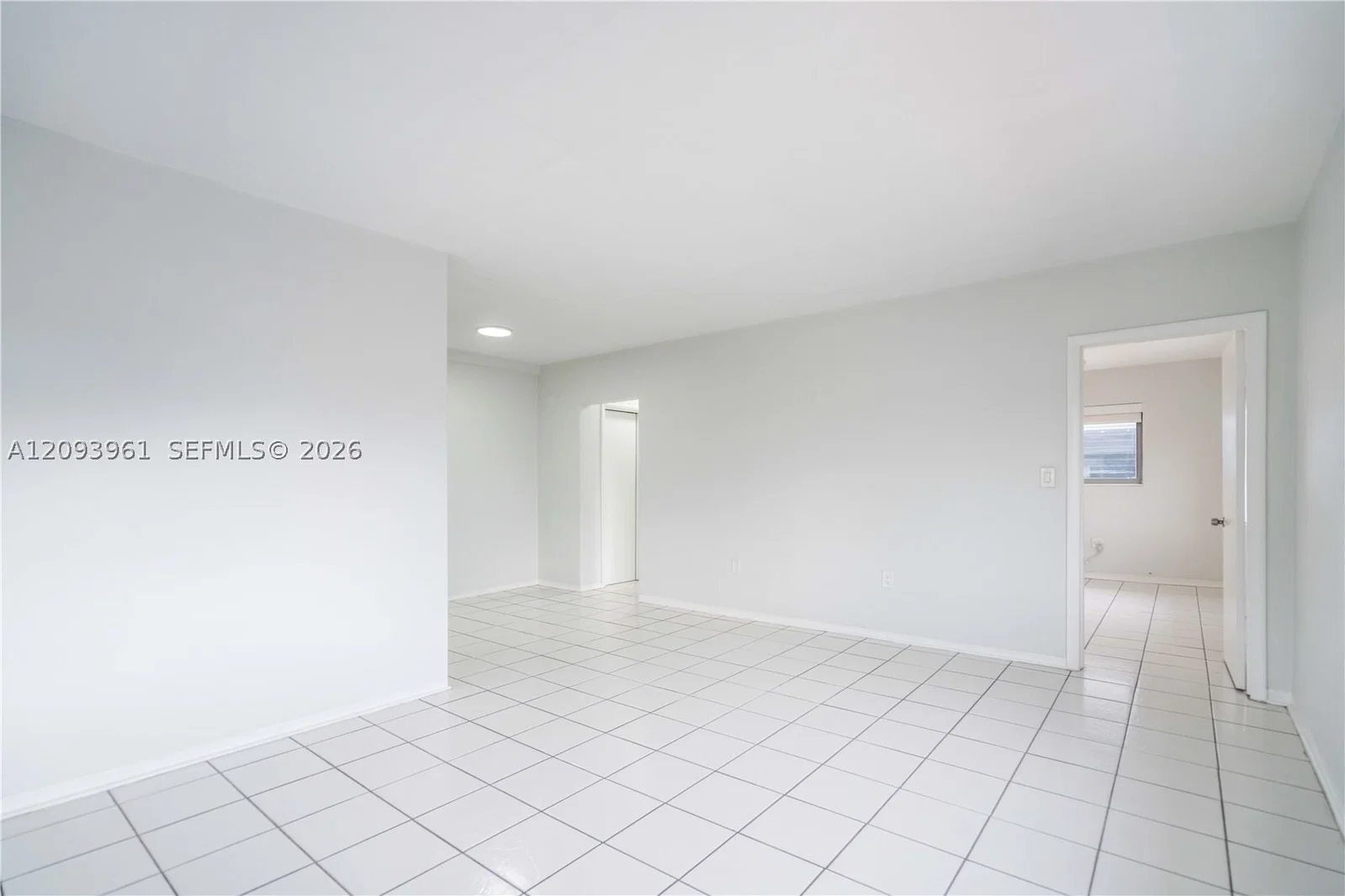 1-bedroom Apartment — 7315 Harding Ave #10, Miami Beach, FL 33141
