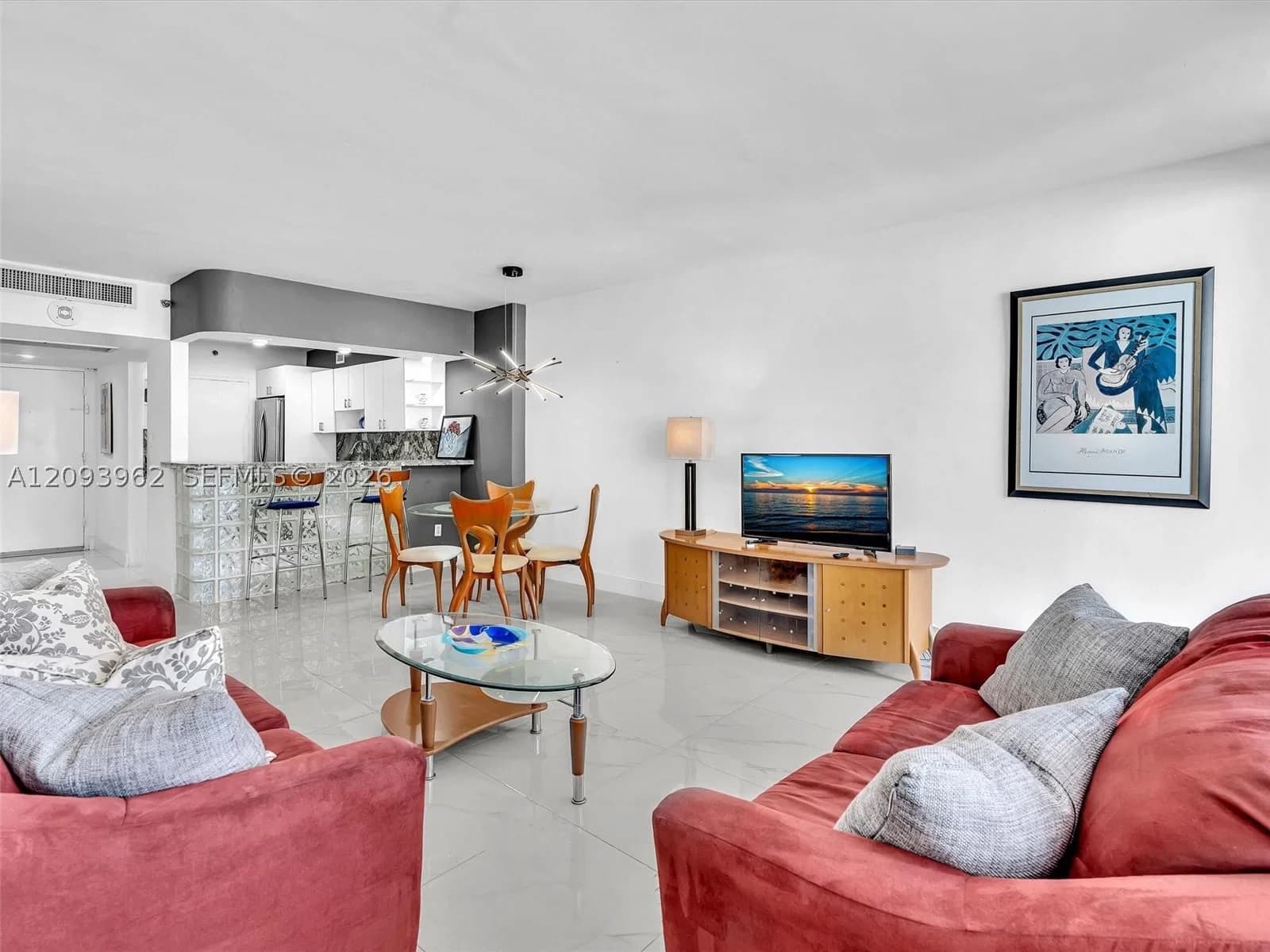 1-bedroom Condo — 100 Lincoln Rd #710, Miami Beach, FL 33139