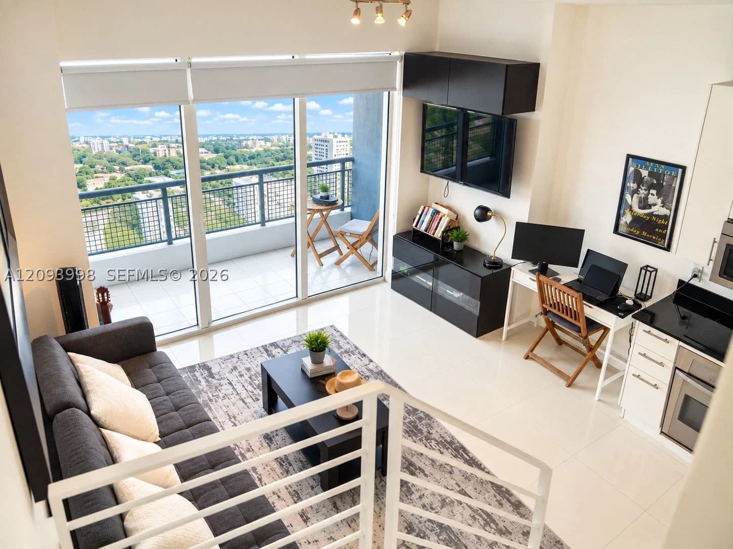 1-bedroom Condo — Miami, FL 33130