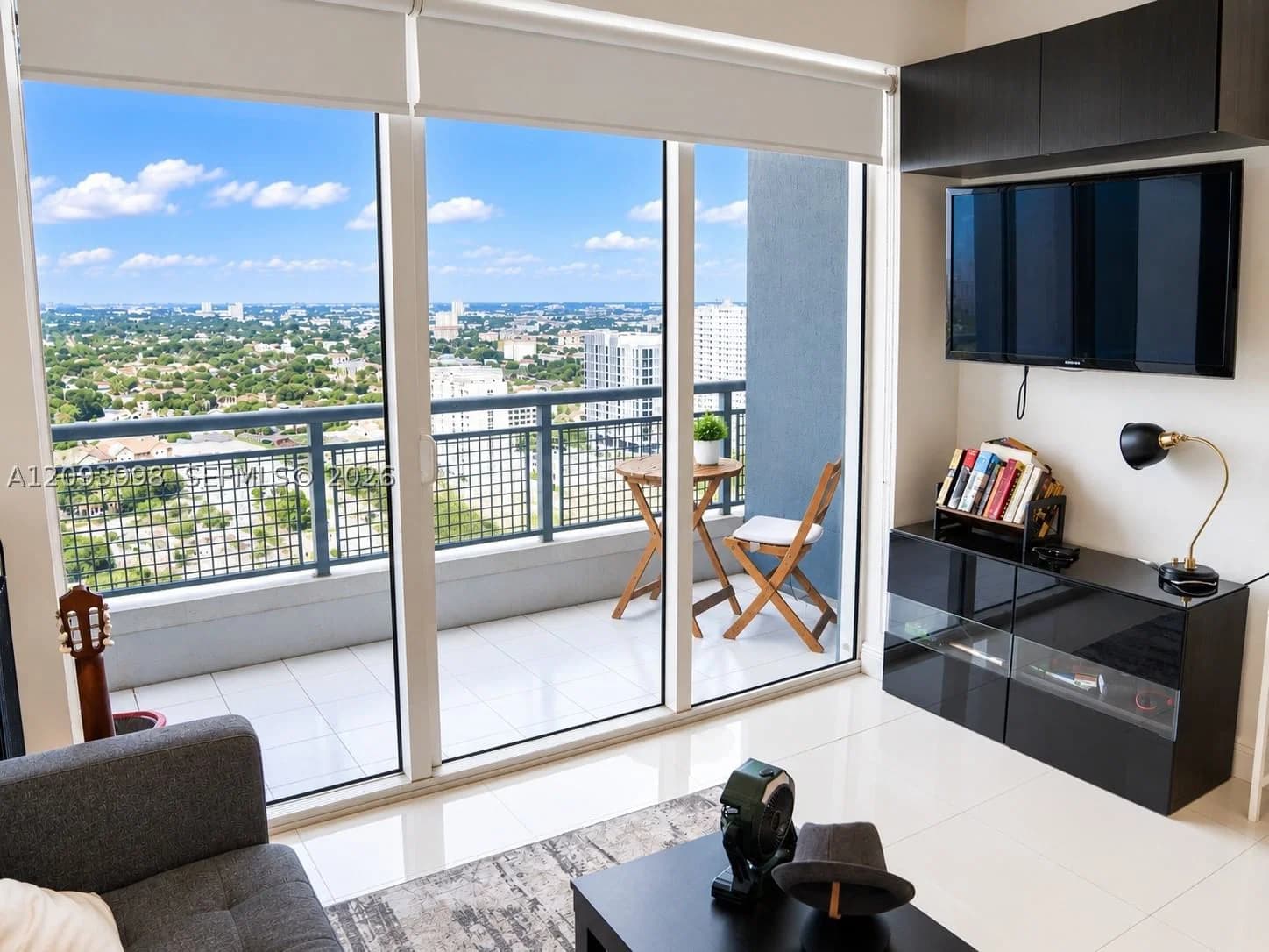 1-bedroom Condo — 60 13th St #2409, Miami, FL 33130