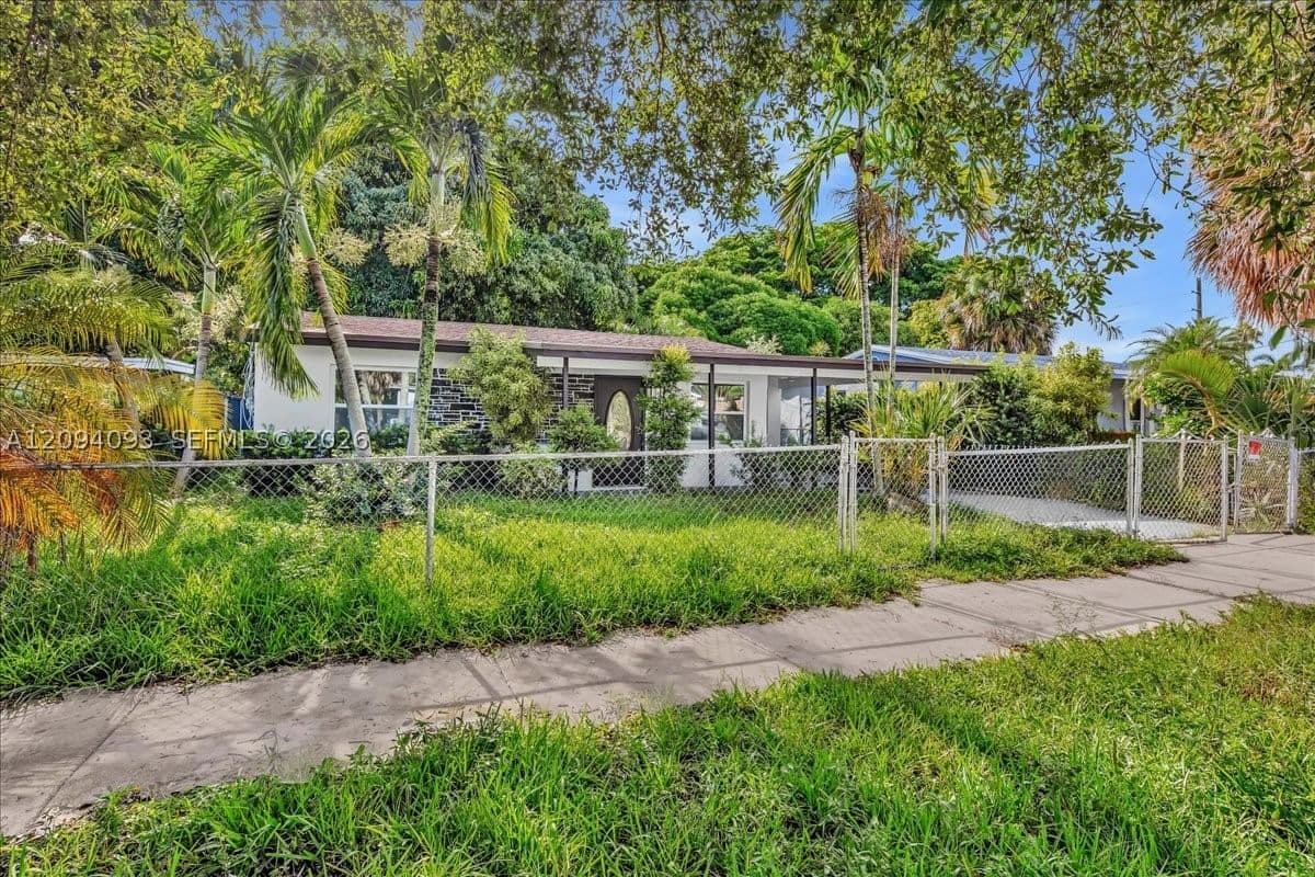 3-bedroom Single-Family Home — 535 23rd Ave #535, Fort Lauderdale, FL 33311