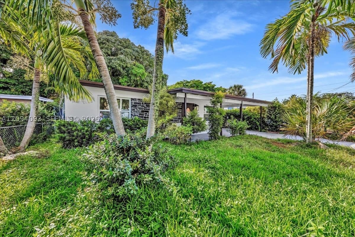 3-bedroom Single-Family Home — 535 23rd Ave #535, Fort Lauderdale, FL 33311