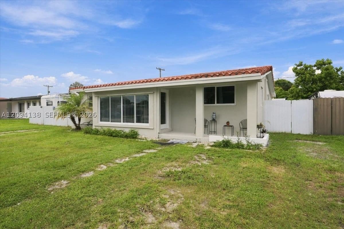 3+1 Müstakil ev — 9625 Dominican Dr, Cutler Bay, FL 33189