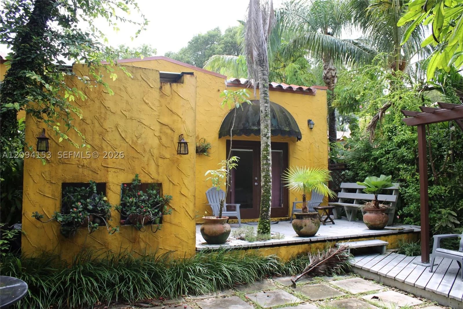 3+1 Müstakil ev — 613 Navarre Ave, Coral Gables, FL 33134