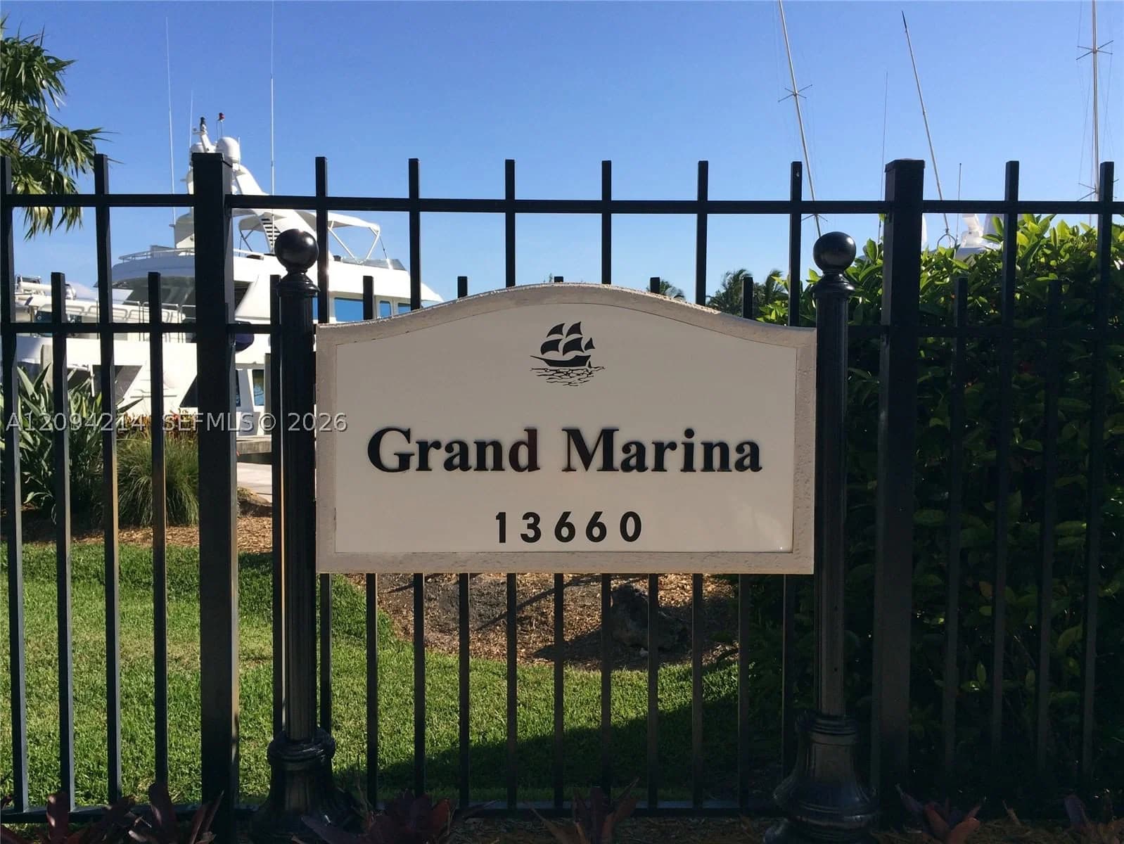 Property — 13660 Deering Bay Dr., #19 LEASE, Coral Gables, FL 33158