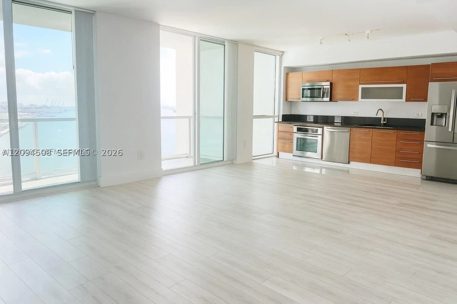Condo — 253 2nd St #3307, Miami, FL 33132