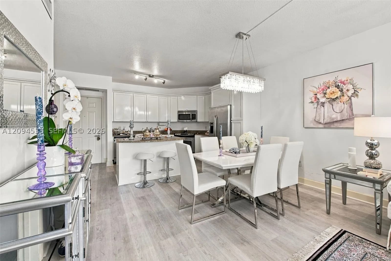 1-bedroom Condo — 55 Merrick Way #520, Coral Gables, FL 33134