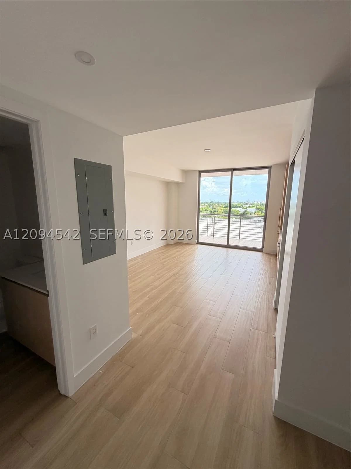 Condo — 90 32 #823, Miami, FL 33137